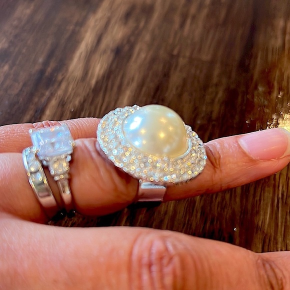 Beautiful pearl and diamond ring! - Picture 3 of 4